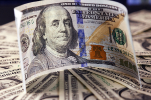 Использование доллара снижается во внешней торговле России